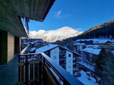 Ein allgemeiner Bergblick oder ein Berglick von der Ferienwohnung aus