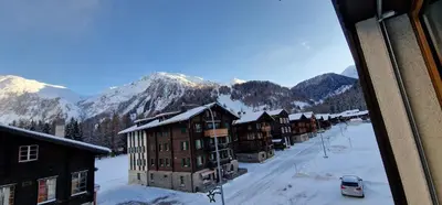 Ein allgemeiner Bergblick oder ein Berglick von der Ferienwohnung aus