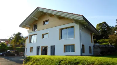 Das Gebäude in dem sich die Ferienwohnung befindet