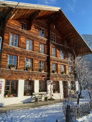 Das Gebäude in dem sich die Ferienwohnung befindet