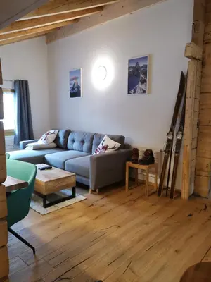 Ein Sitzbereich in der Unterkunft Chalet-Daheim-Fiesch 3,5-Zimmerwohnung