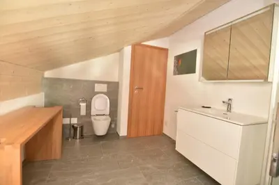 Ein Badezimmer in der Unterkunft Fantastic renovated Chalet in the heart of Alps