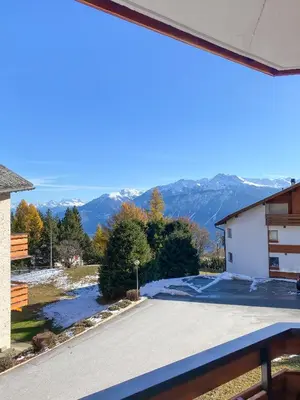 Ein allgemeiner Bergblick oder ein Berglick von der Ferienwohnung aus