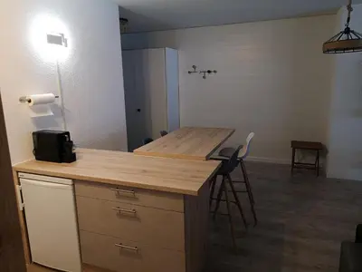 Küche/Küchenzeile in der Unterkunft Appartement proche remontées refait à neuf