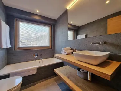 Ein Badezimmer in der Unterkunft Riverside 2nd Floor North